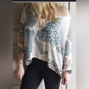 POL Oversized Knit animal print Short Sleeve lightweight Sweater Top S NWOT